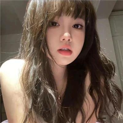 北极百货的秋乃小姐